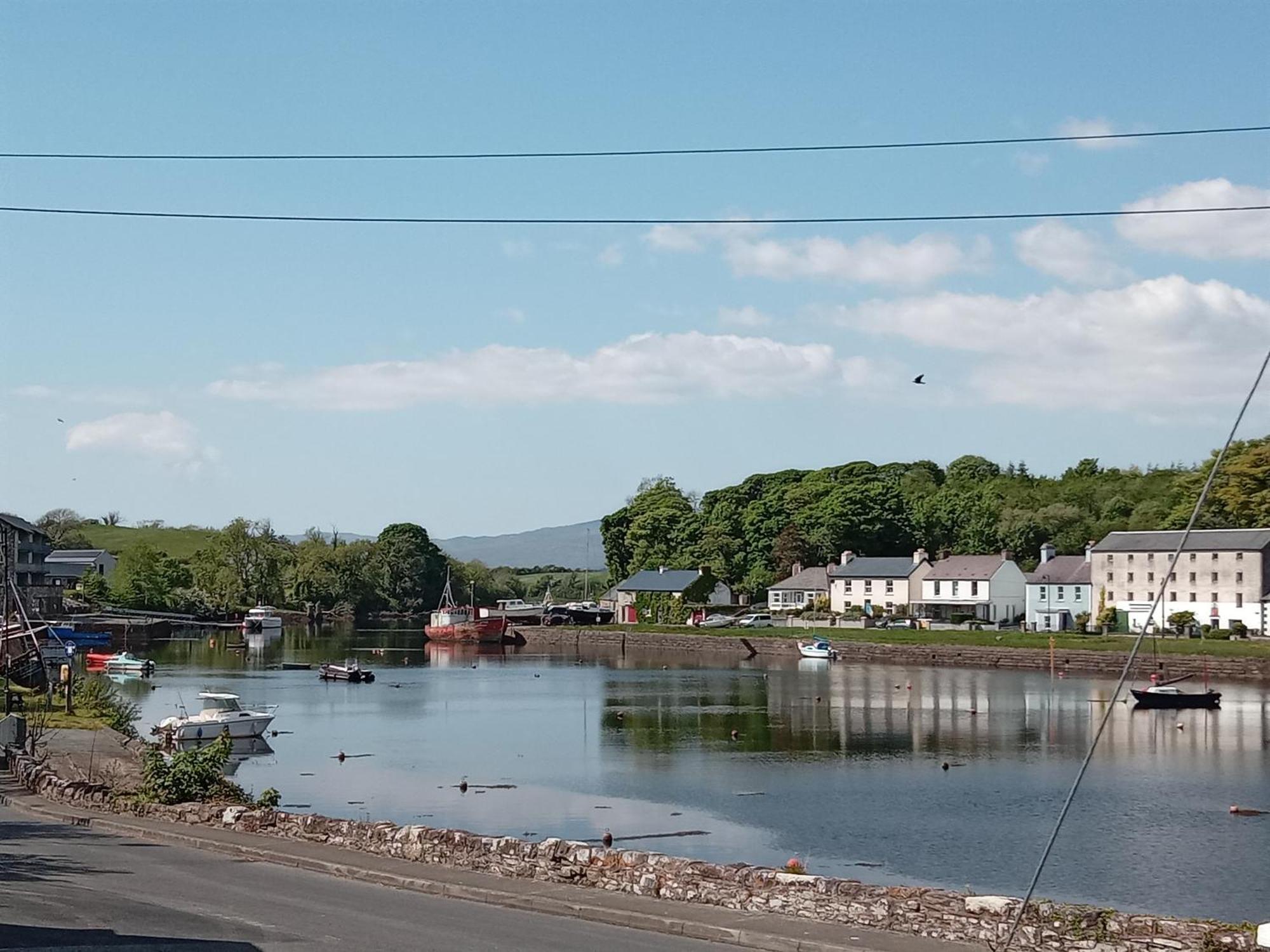 Moorings Greenway Newport  Exterior photo